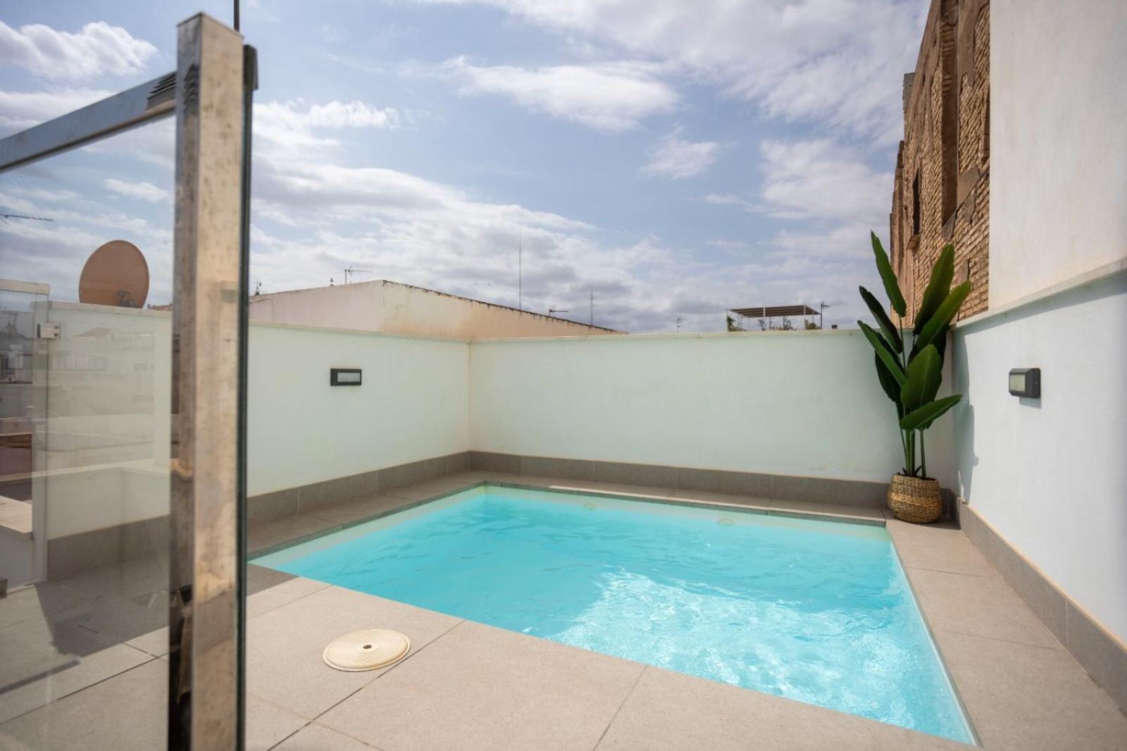 Private & Pool Goyeneta Sevilla Urban Apartment Exteriör bild